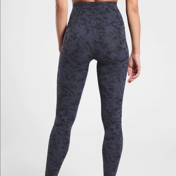 Athleta Bundle Elation Textured Leggings and Scoop Textured Tank Blue S - Picture 13 of 15